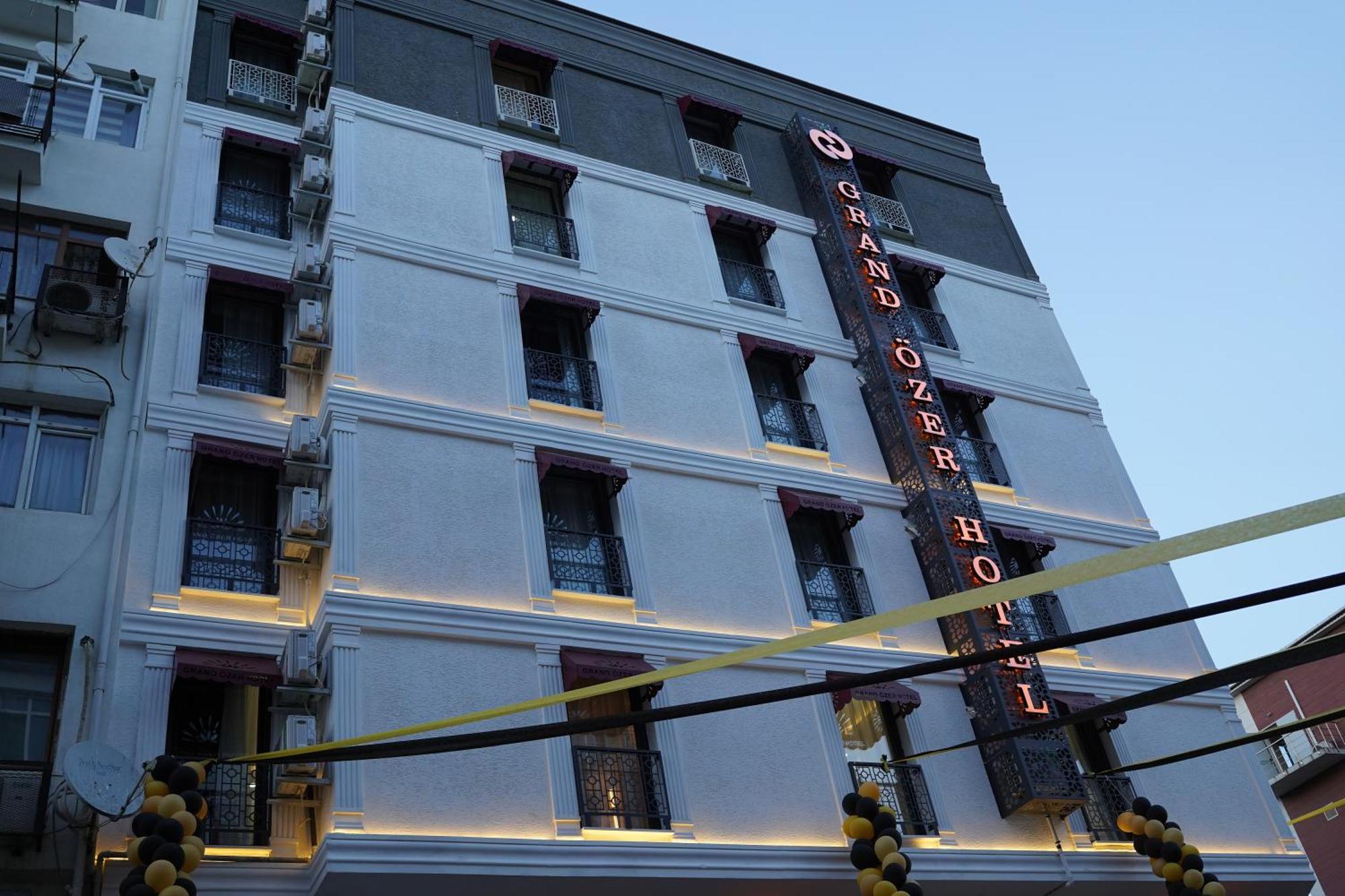 Grand Oezer Hotel Istanboel Buitenkant foto
